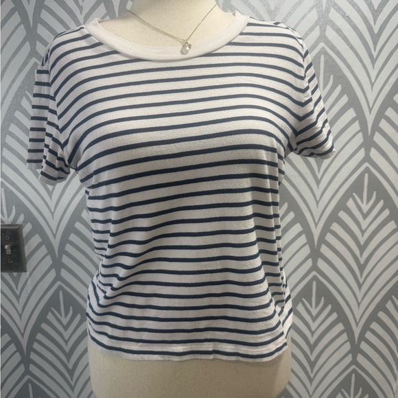 Zara Black and White Fitted Short Sleeve Tee - Picture 1 of 6